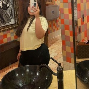 Meet your Posher, Daniela